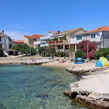 Apartments By The Sea Mandre, Pag - 3084 Колан Экстерьер фото