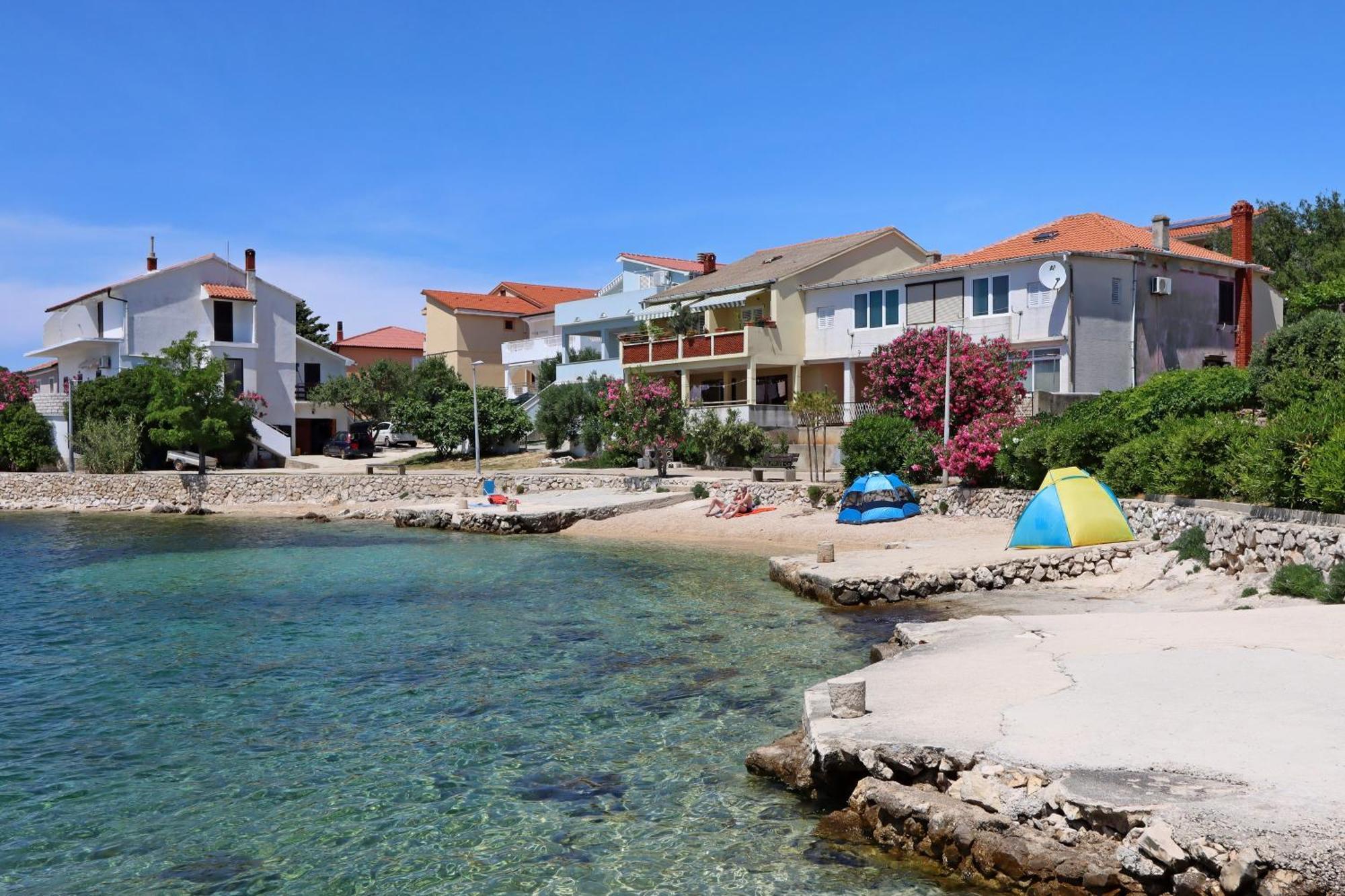 Apartments By The Sea Mandre, Pag - 3084 Колан Экстерьер фото